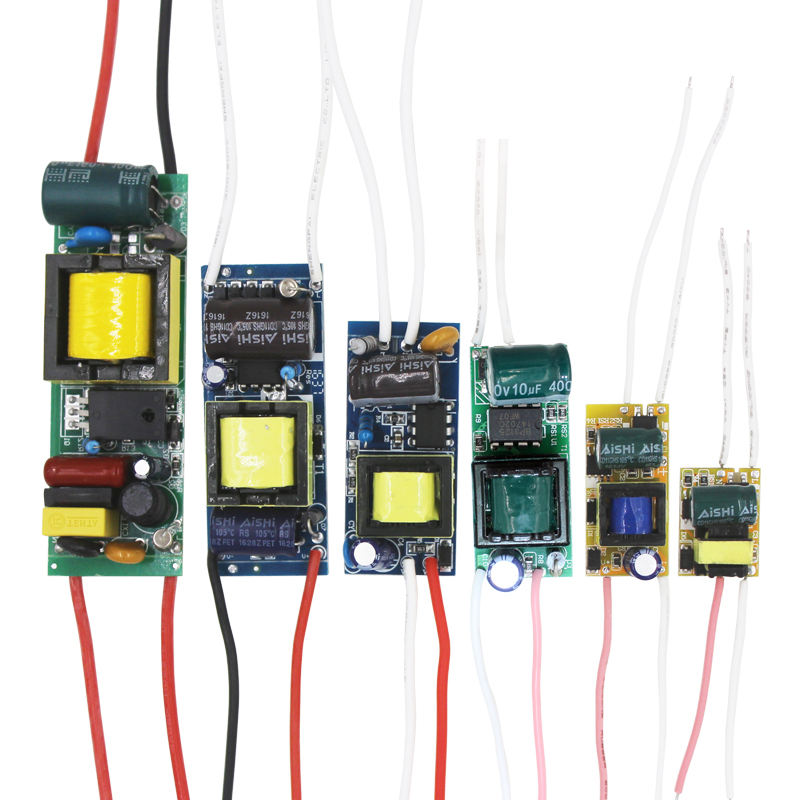 Alimentazione 12V 10W 20W 25W 30W 36W 50W 60W 80W 100W 120W 150W 250W Trasformatore Resistente all'acqua Driver LED OEM IP67 Impermeabile