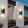 Commercio all'ingrosso di alta qualità impermeabile hotel moderno su e giù applique da parete IP65 Cob Led lampade da parete per esterni a parete