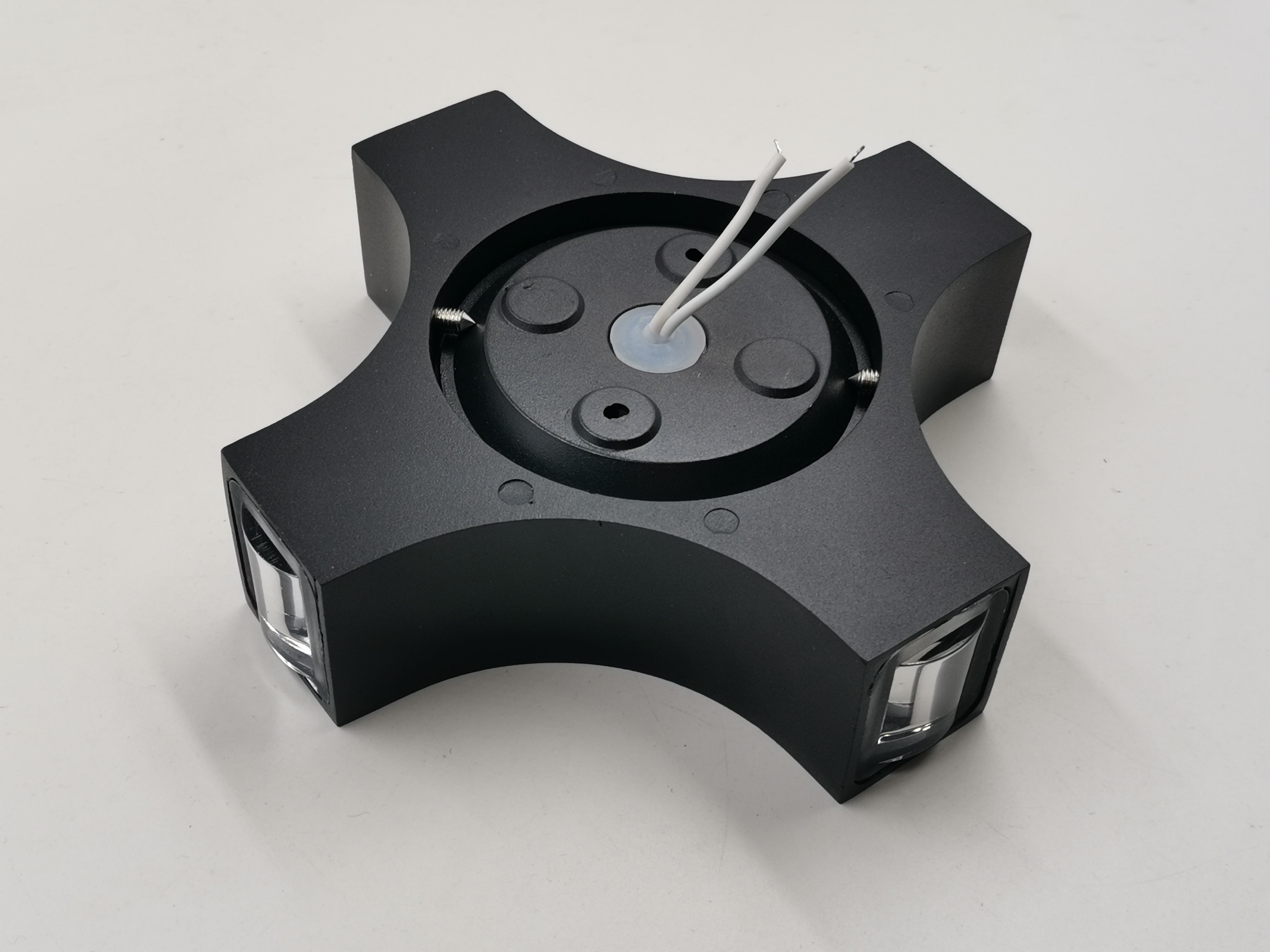 Nuova lampada da parete per esterni a LED 12W Cross Star 4 illuminazione laterale impermeabile IP65 per la decorazione del giardino