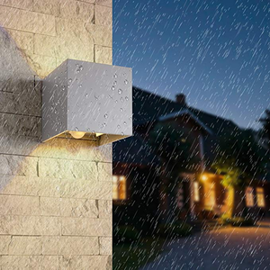 Moderna lampada da parete ad angolo regolabile impermeabile a cubo luminoso e applique da esterno con prezzo di fabbrica di alta qualità
