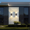 Applique da parete per esterni GU10 Lampade da parete da giardino a induzione con controllo della luce a LED Doppia testa su e giù Illuminazione Cortile Balcone Sconce