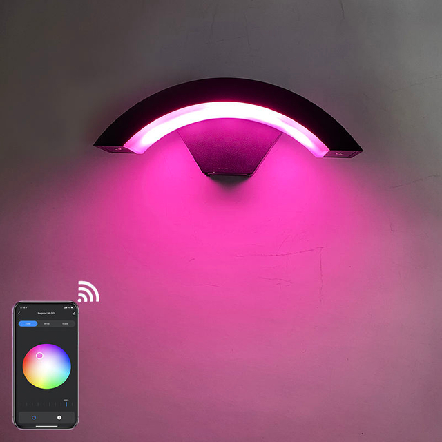 Lampada da parete intelligente con controllo APP impermeabile di vendita calda Lampada da parete a LED per cortile con balcone Lampada da parete impermeabile intelligente