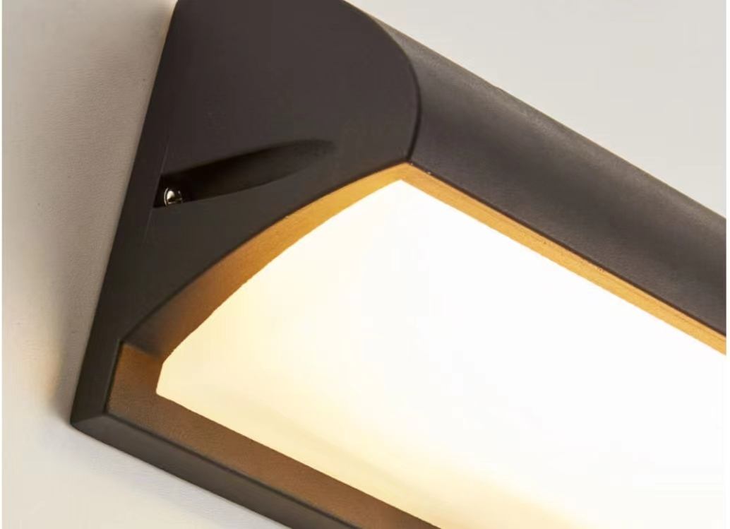 Lampada da parete a led in alluminio per esterni IP65 impermeabile Up Down applique da parete per l'illuminazione del corridoio del bagno del comodino della camera da letto delle scale domestiche