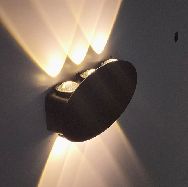 Nuova fabbrica all'ingrosso IP65 in alluminio impermeabile su e giù per esterni applique da parete a led per la casa 