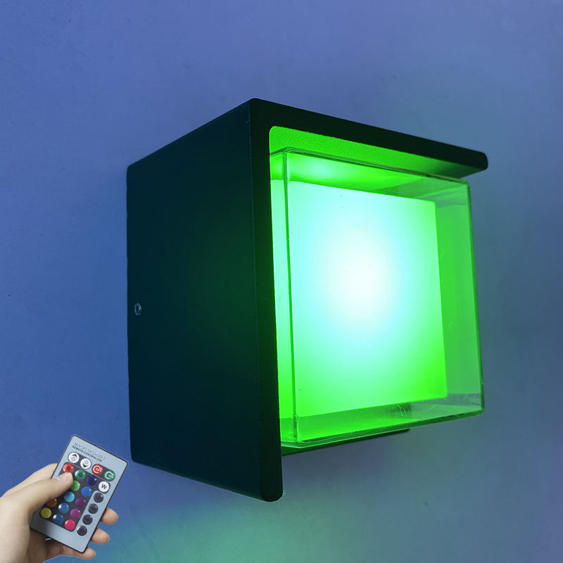 5W LED moderno a luce fredda RGB con controller su e giù per l'illuminazione Cube Sconce Lamp Fixture Mount Indoor Outdoor Lighting