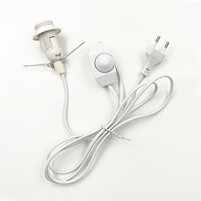 Portalampada europeo con attacco base E14 con interruttore on off spina ue prolunga filo vintage da E27 a 2 3 pin us au plug
