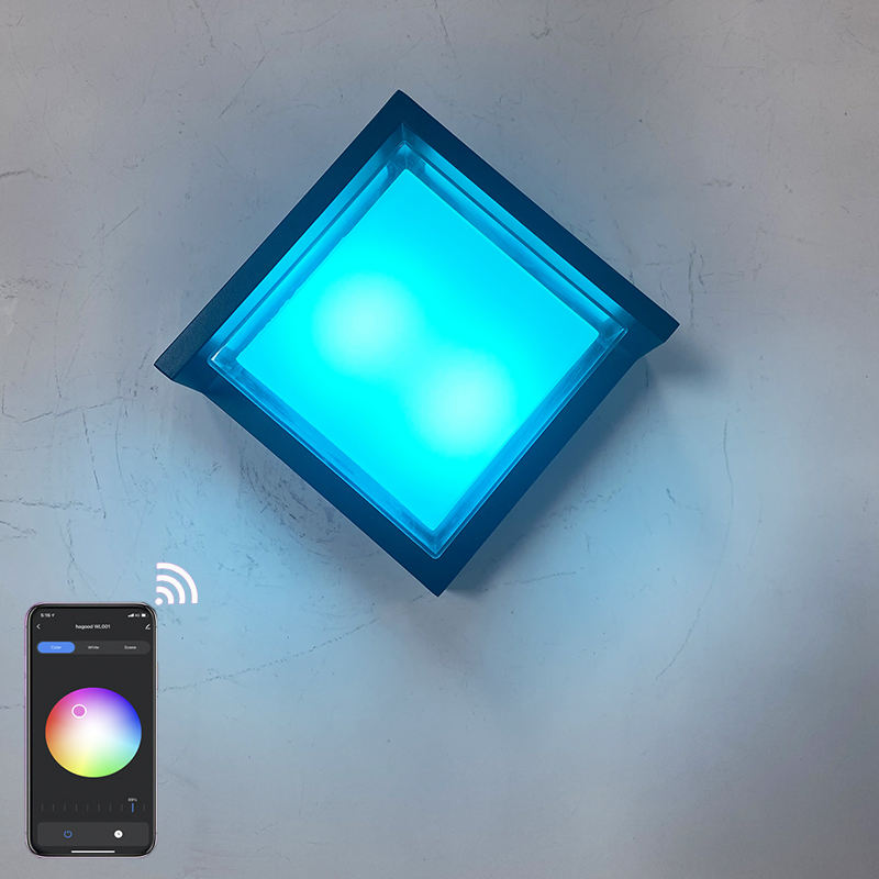 Lampada controllata da APP Tuya APP Applique da esterno di alta qualità Wifi Lampada da parete quadrata impermeabile che cambia colore grazie alla lampada app intelligente