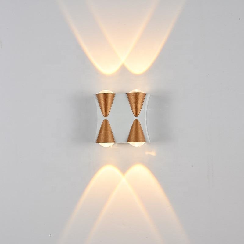 Lampada da parete di personalità nordica Semplice lampada da parete a led per soggiorno Lampada da parete per corridoio dell'hotel Illuminazione su e giù per apparecchi HOT
