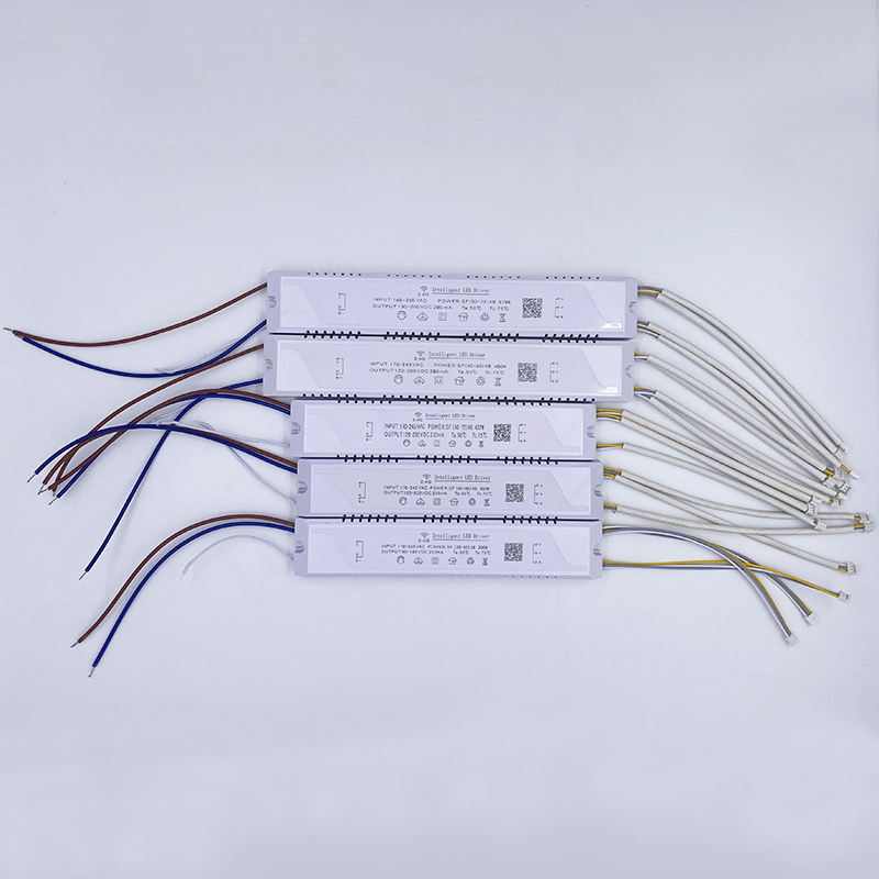 Trasformatori di illuminazione a LED a 6 vie 300-432W Driver 2.4G Driver a tre temperature di colore Alimentatore di alta qualità Sicuro Driver adattatore led