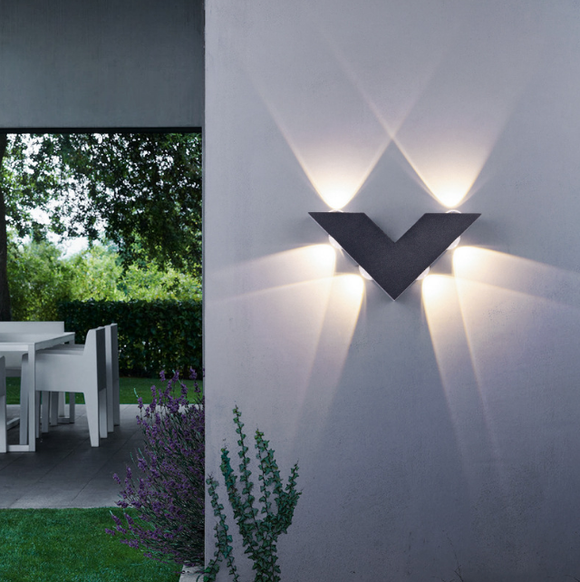 Applique da parete a LED a forma di V Luce creativa per esterni Patio impermeabile Apparecchio moderno per lampada a LED per la casa Apparecchi accoglienti professionali CALDO