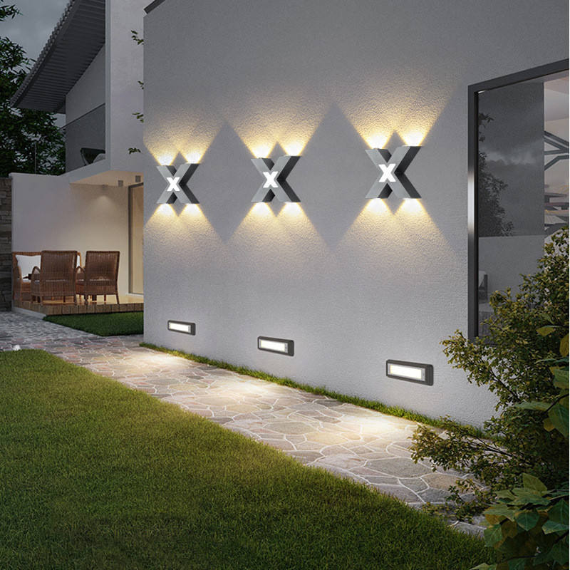 Lampade a doppia testa calda Applique da esterno impermeabile per camera da letto Corridoio Apparecchio di illuminazione per cucina LED Lampada a bacchetta su e giù per esterni
