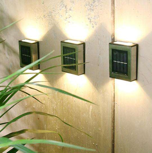 Vendita calda Bella nero impermeabile IP65 applique da parete solare per scale esterne Corridoio per lampada da parete decorativa da giardino