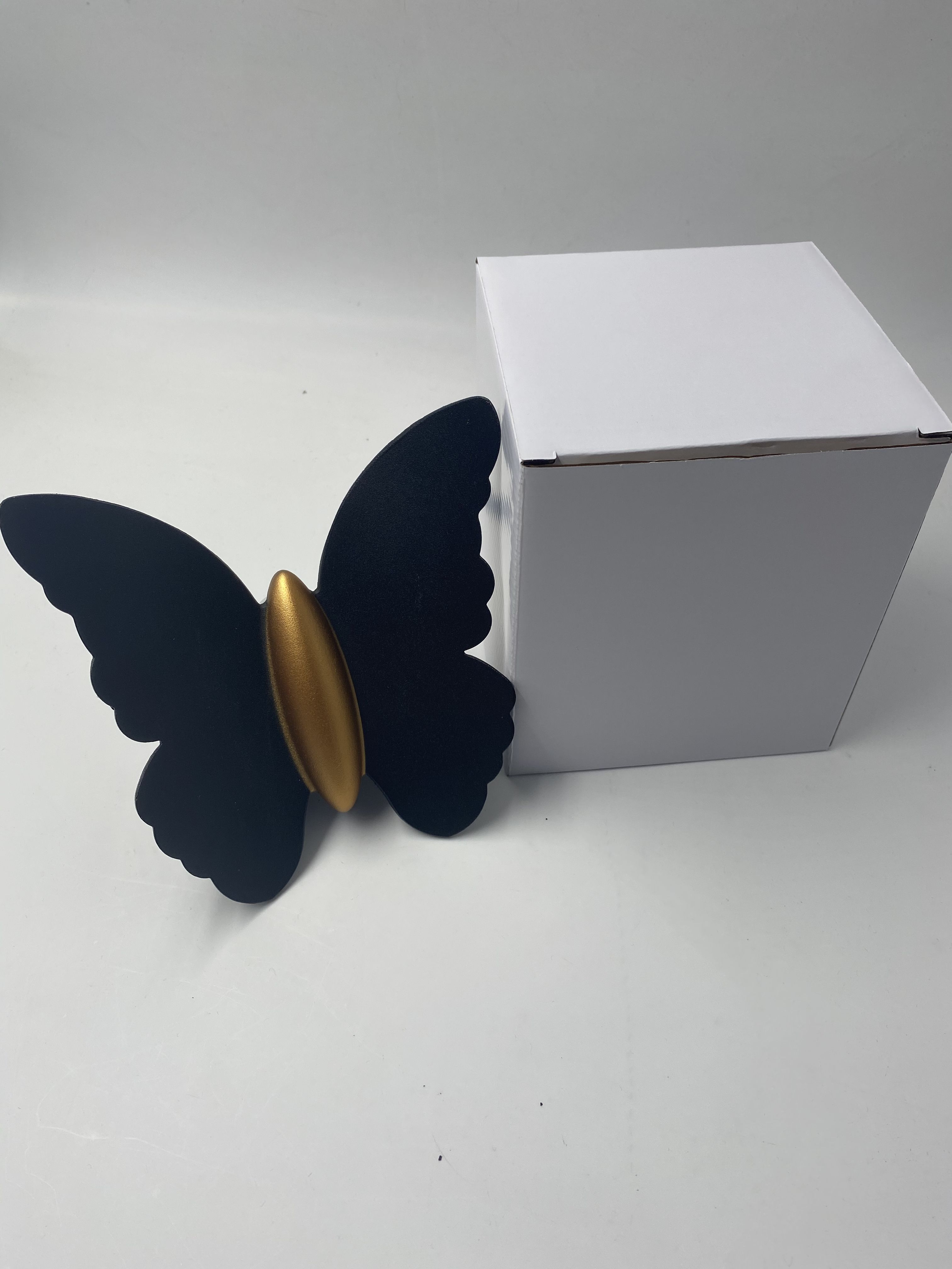 estate Lampada da parete per esterni a forma di farfalla di vendita calda IP65 applique da parete impermeabile per la luce della staffa del corridoio della decorazione del giardino