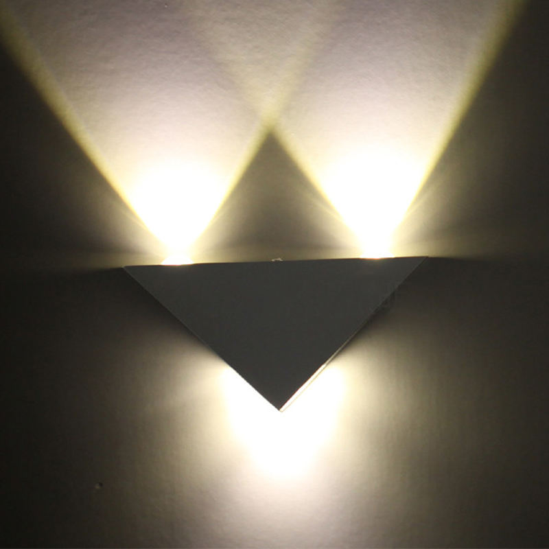 Miglior vendita moderna lampada da parete a led triangolare creativa 3W 9W per illuminazione di interni