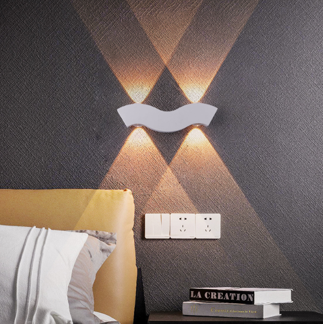 Lampada da parete impermeabile IP65 da 4W Lampada da parete per soggiorno a led semplice nordica Lampada da parete per corridoio dell'hotel Illuminazione su e giù