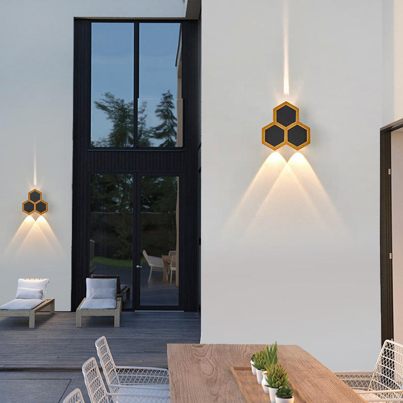 Lampade da parete a LED Led a nido d'ape su e giù Lampada a LED Stile di illuminazione Applique da esterno moderne