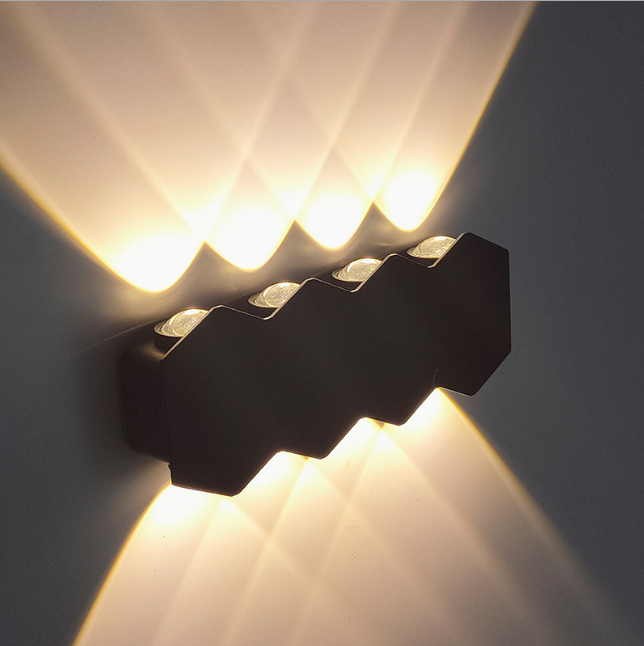 4W 6W 8W New Black Shell White Shell IP65 Impermeabile Applique da parete a LED per esterni su e giù per luci a parete