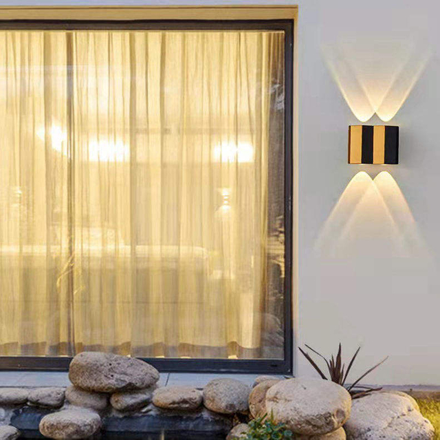 Lampada da parete Fashion Rectangle Gold Black Light Up And Down Corpo luminoso Lampada Stile di illuminazione Ufficio moderno Rohs Epistar Flusso di ingresso