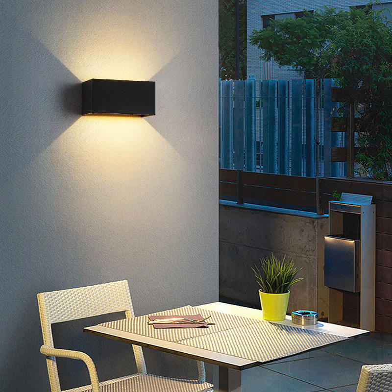 lampada da parete per esterni per esterni quadrata esterna impermeabile ip65 decorativa all'ingrosso montata su superficie