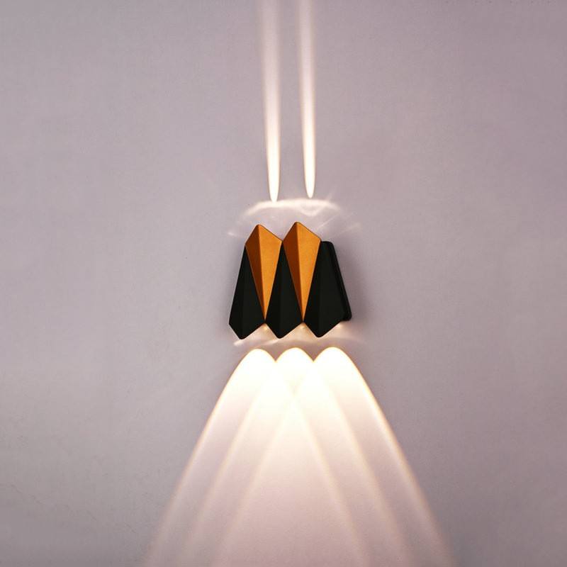 Applique da parete impermeabile per esterni a LED Moderna creativa IP65 Applique da parete per soggiorno in hotel Villa