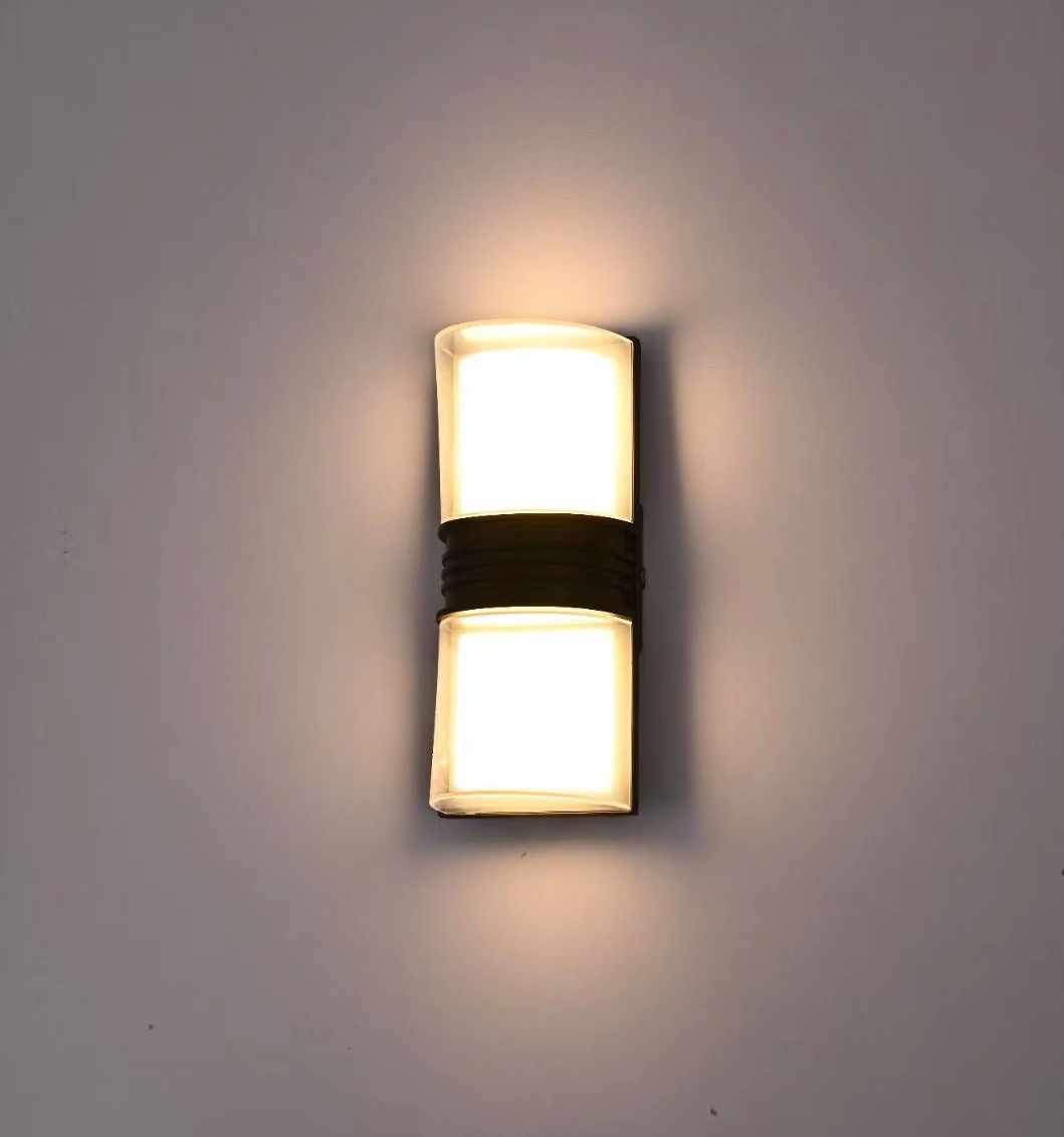 6W 12W LED Lampada da parete moderna impermeabile per esterni Camera da letto interna Soggiorno Balcone Applique da parete Illuminazione domestica Applique da parete in alluminio