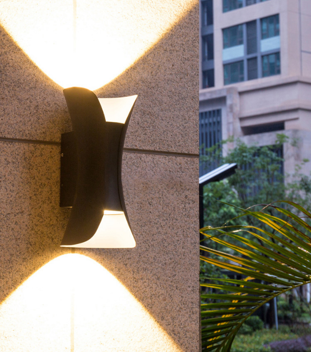Nuova lampada da parete esterna impermeabile IP65 10W 12W applique da parete a LED per giardino Nordic Modern Bright Fixtures Decorate Art Restaurant