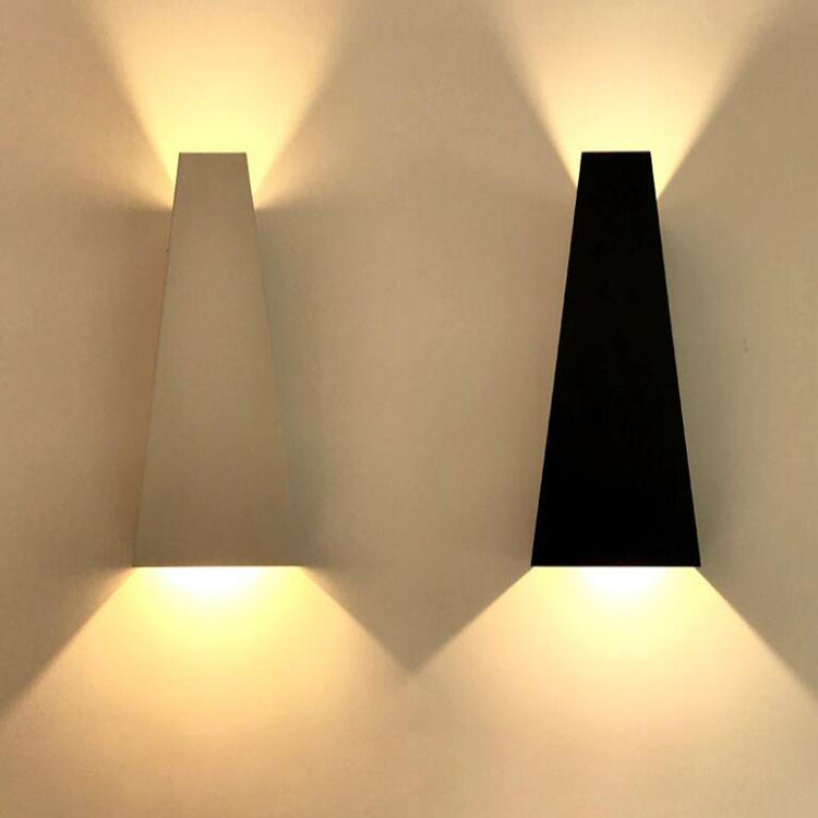 Lampade da parete moderne su e giù a LED Lampade da lettura sul comodino Illuminazione per soggiorno Illuminazione per hotel Lampada da parete per interni