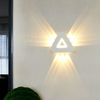 Lampade da parete a LED moderne e minimaliste a forma di triangolo Lampade da parete per esterni in stile nordico Soggiorno 12W AC85-265V Illuminazione fantasia semplice