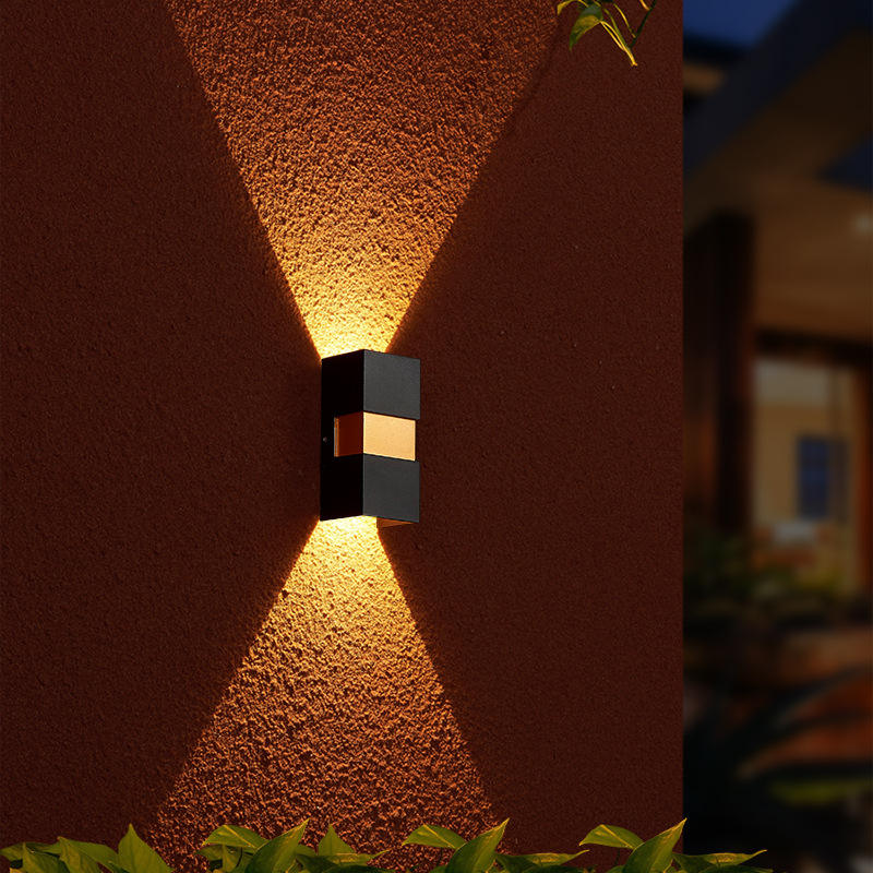 Lampada da parete a LED per esterni rettangolare in alluminio impermeabile IP65 da giardino di alta qualità