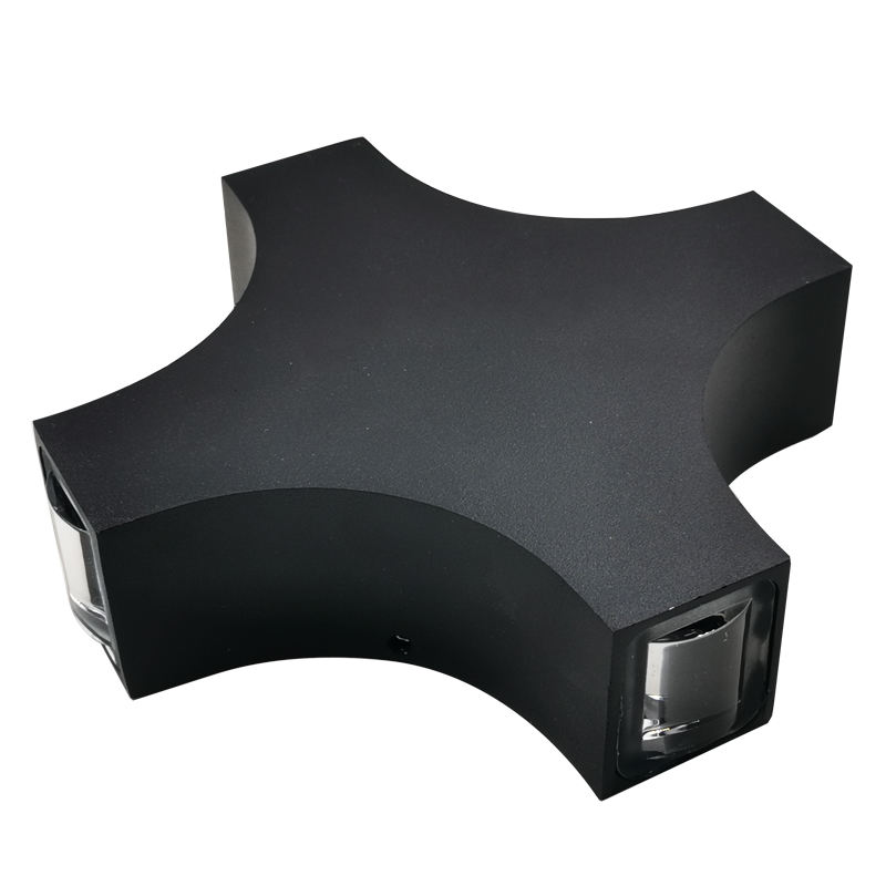Nuova lampada da parete per esterni a LED 12W Cross Star 4 lati che illumina IP65 impermeabile per la decorazione del balcone del giardino