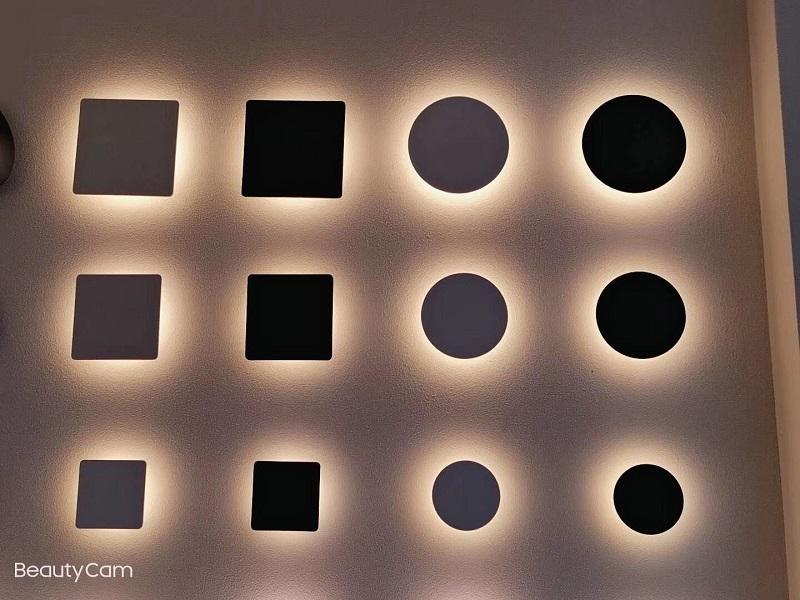 Moderna lampada da parete Eclipse con luci a led da 150 mm e luce notturna decorativa per interni