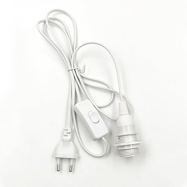 Portalampada in plastica di alta qualità E27 E14 in ottone porcellanato Base portalampada LED terminale Portalampada a soffitto