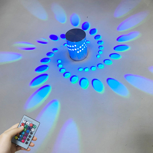 Lampada da parete a LED a fiore RGB da 3W Lampada da parete a LED a foro a spirale a luce notturna remota a parete Bella lampada da parete decorativa 