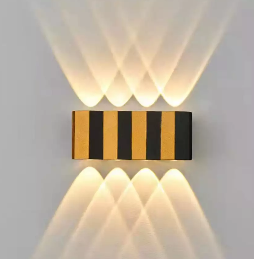 4W 6W 8W 10W Lampada da parete a LED Rettangolo Oro nero Luce su e giù Lampada corpo luminoso Stile di illuminazione Applique da parete moderna