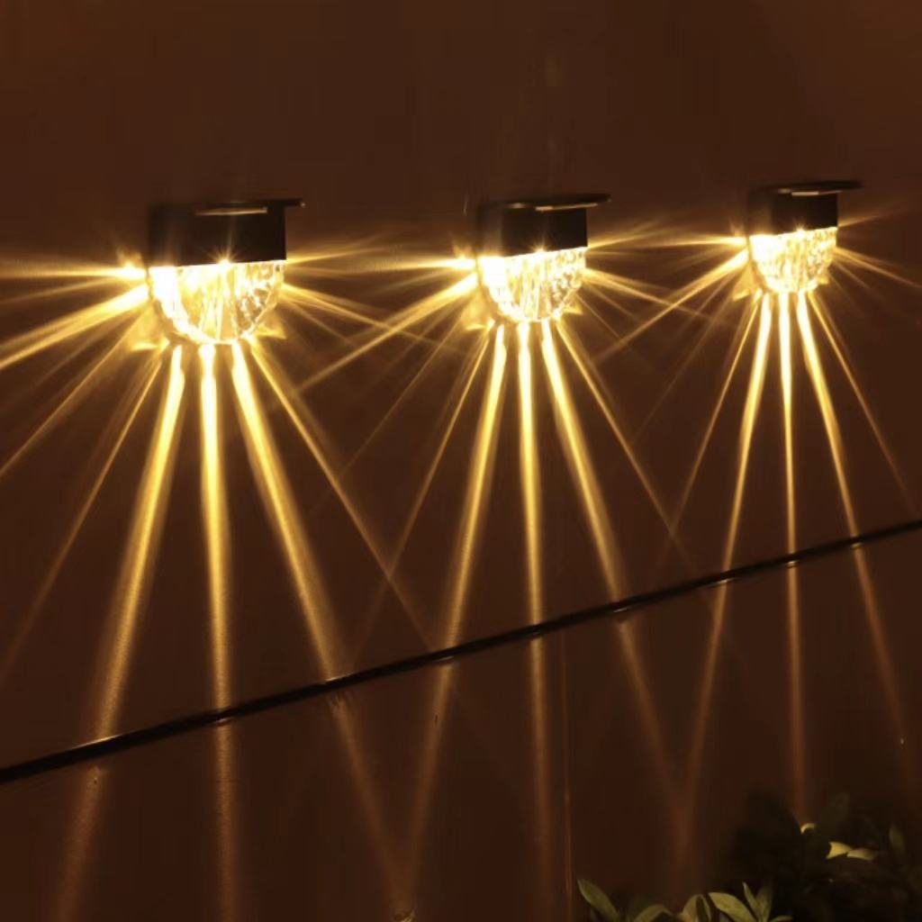 Lampada solare a LED bianco caldo Percorso Scale Luci da giardino per esterni Energia solare Balcone Decorazione luminosa per merci da recinzione per scale da patio