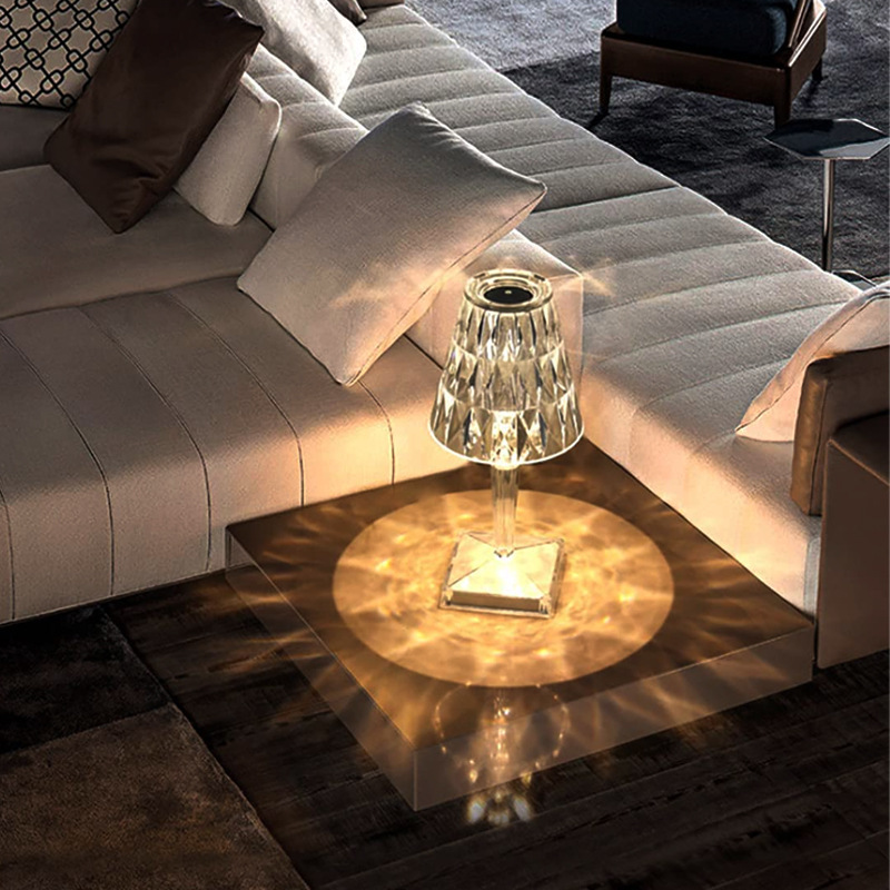 Luci notturne fantasia Lampada da notte a LED Lampada da tavolo in cristallo di design italiano Moda moderna Ricarica USB Regalo romantico Lampada da tavolo a LED con luce notturna