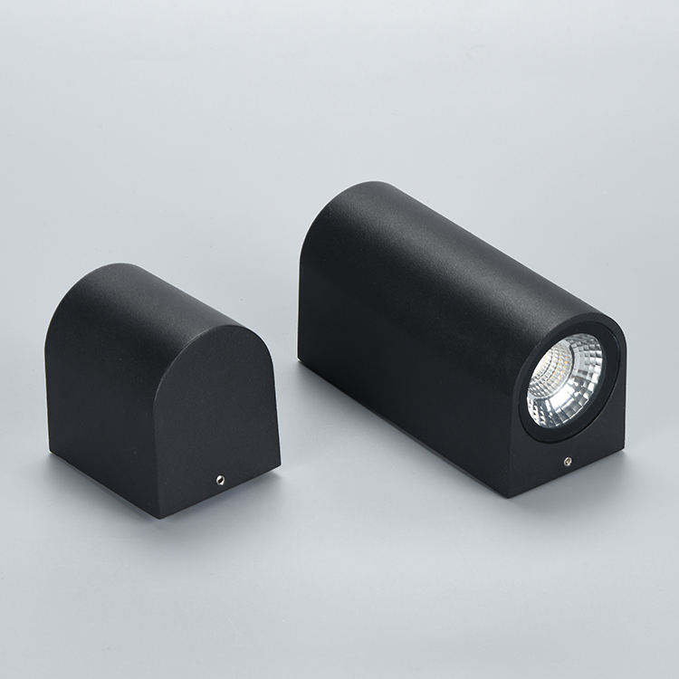 Lampade da parete per esterni moderne Ip65 Illuminazione da parete per interni impermeabile su e giù Lampada da parete per illuminazione esterna