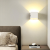 Caldo romantico con ricarica USB e spina Camera da letto Lampada da parete di design da comodino Lampada da parete con sensore di movimento Led 6W Luci notturne