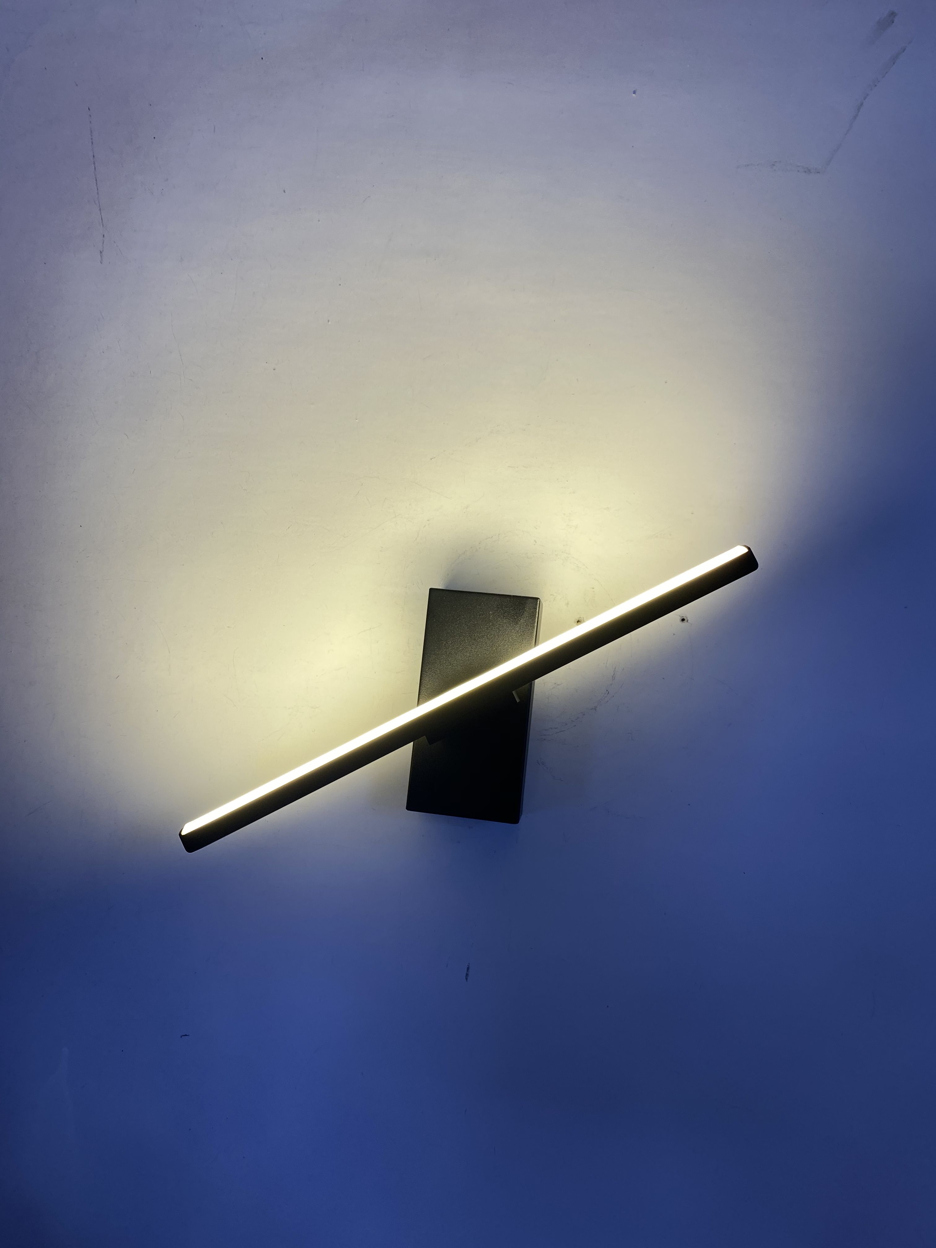 Lampade da parete moderne a LED 330 Girevole 6W AC85V-265V Applique da parete Lampada nera Corridoio Decorazione per interni Illuminazione