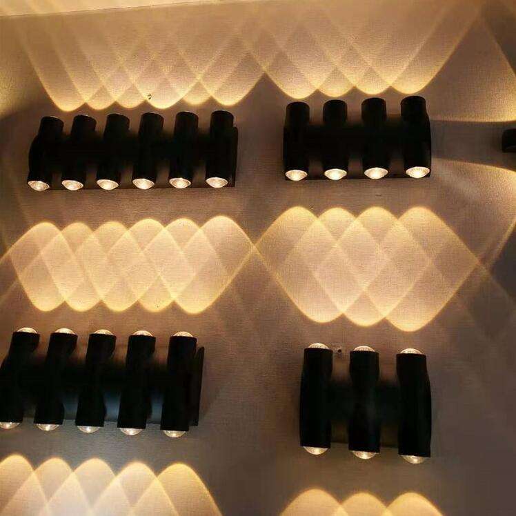 220v 110v Lampada da parete per esterni Giardino su e giù Applique da parete Impermeabile IP65 Decorazione domestica Illuminazione Portico Lampada per casa