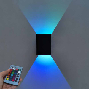 Lampada da parete a effetto luce da parete a LED RGB 3W con telecomando Lampada a bacchetta colorata per interni