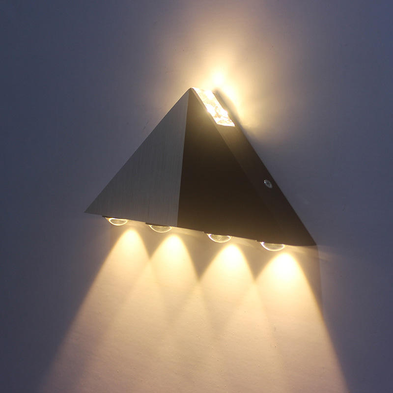 Lampada da parete a triangolo a LED 5W Lampada da parete per soggiorno per interni AC85-265V Lampada da parete per scale in alluminio Luci ad alta potenza