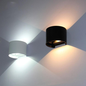 Nuovo articolo ad angolo regolabile Lampada da parete a led impermeabile 6W 12W per la casa all'aperto