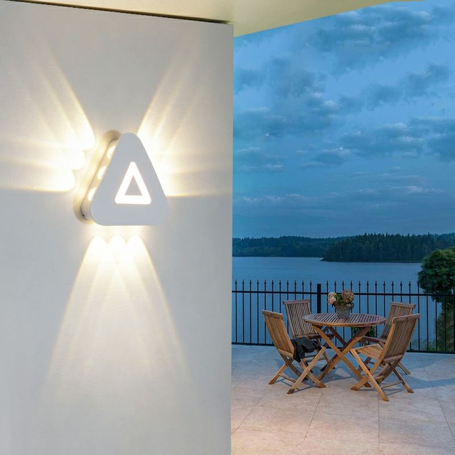 Lampade da parete a LED moderne e minimaliste a forma di triangolo Lampade da parete per esterni in stile nordico Soggiorno 12W AC85-265V Illuminazione fantasia semplice