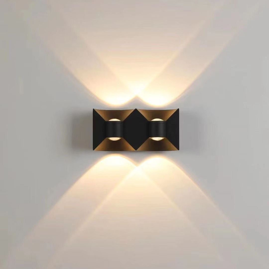 IP65 applique da parete a LED in alluminio RGB per esterni impermeabile recinzione da giardino lampada da parete per interni moda per camera da letto comodino soggiorno scale