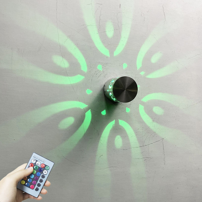 Lampada da parete a LED con foro a spirale RGB Lampada a spirale dimmerabile 3W con superficie di controllo remoto Installa mini luce per bar sala giochi NOVITÀ