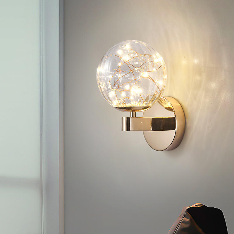 Lampada da parete a led a luce nordica Applique da parete in oro Spot parete fabbrica gypsophila personalità soggiorno sfondo moderno e minimalista camera da letto comodino applique da parete oro