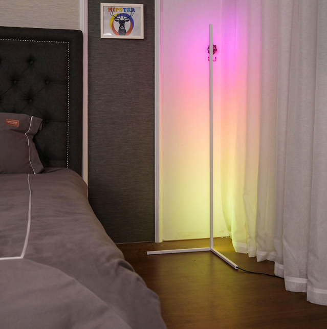 Lampada da terra RGB ad angolo a circuito integrato leggera colorata con sicurezza al 100%.