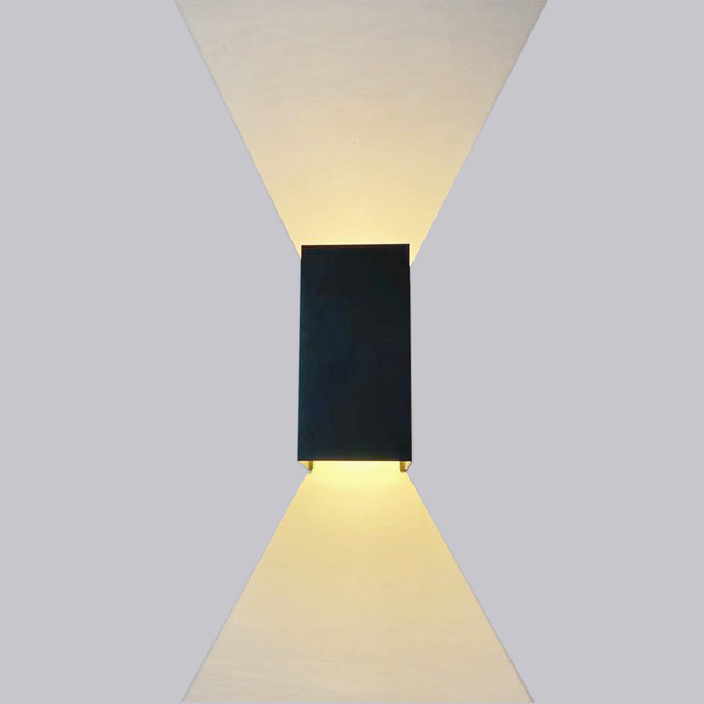 La più recente lampada da parete RGBW cambia colore dimmerabile LED da comodino ambiente IP65 illuminazione applique da parete Tuya APP WIFI controllo decorazioni per interni