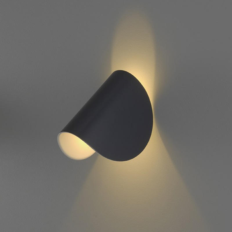 Lampada da parete girevole Lampada da parete moderna a led Lampada da parete minimalista Soggiorno italiano Lampada da parete creativa rotante Art Hotel Lampada da parete da comodino per camera da letto nordica